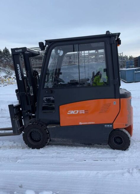 Myydään Doosan B30X-7 Plus Sähkötrukki