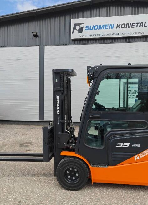 Myydään Doosan B35NS Sähkötrukki
