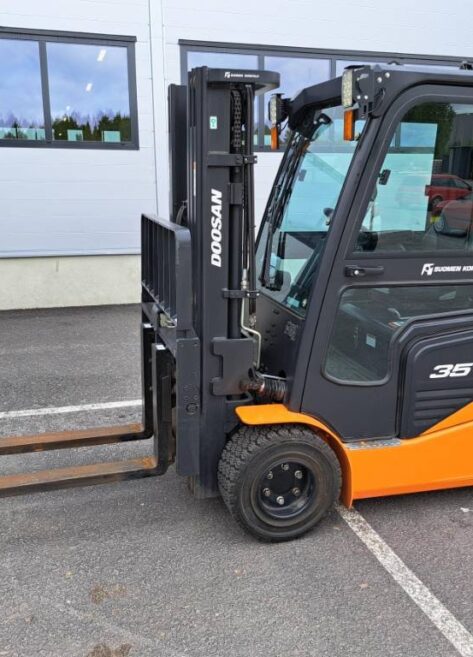 Myydään Doosan B35NS (Sähkötrukki)
