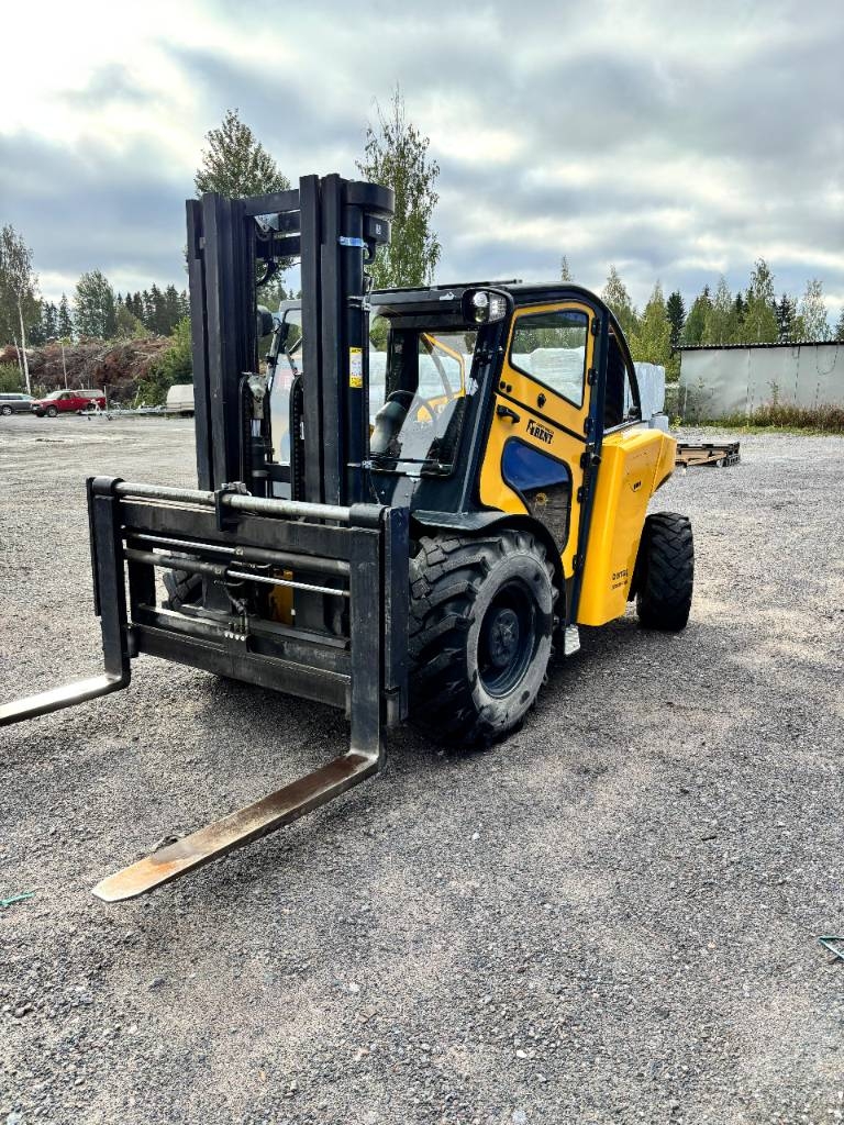 Myydään Bomaq B50MP 4WD maastotrukki