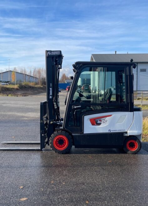 Myydään Bobcat B35X-7 PLUS - Esittelyssä