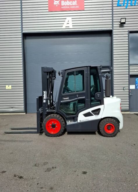 Myydään Bobcat D30S-9 Dieseltrukki