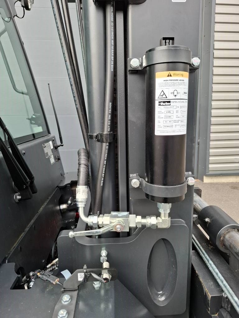 Bobcat D55C-9 Dieseltrukki - Image 9