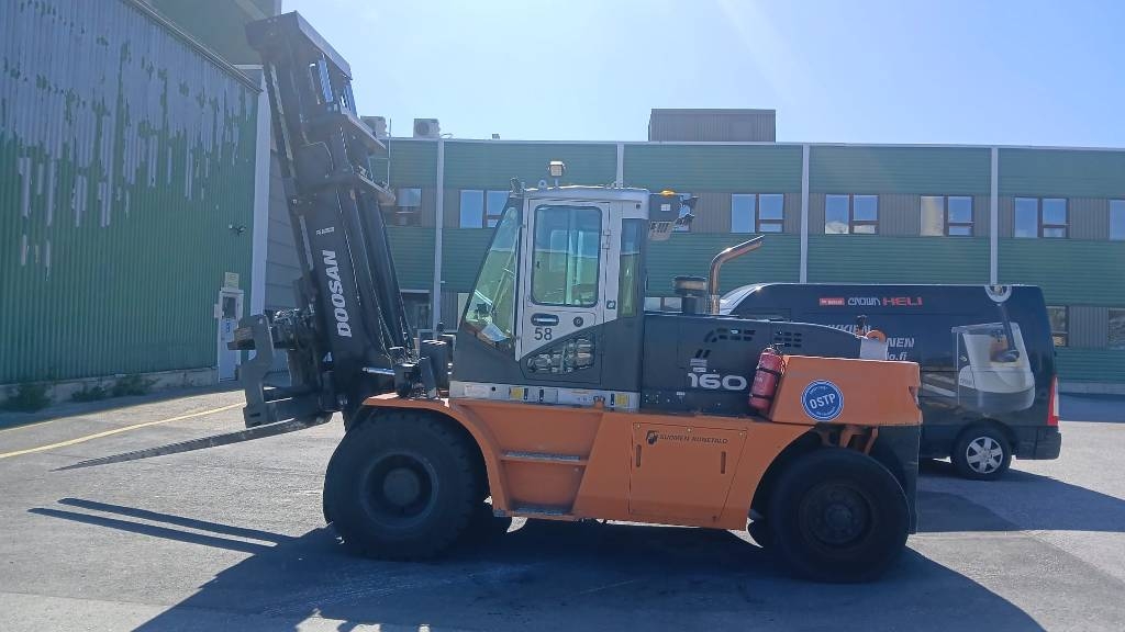 Myydään Doosan D160S-7 (Tulossa syyskuussa)