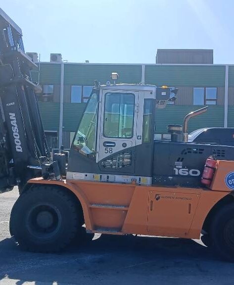 Myydään Doosan D160S-7 (Tulossa syyskuussa)