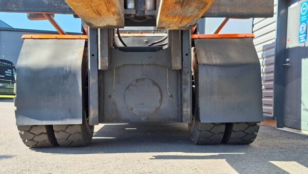 Doosan D160S -7 Vastapainotrukki - Image 15