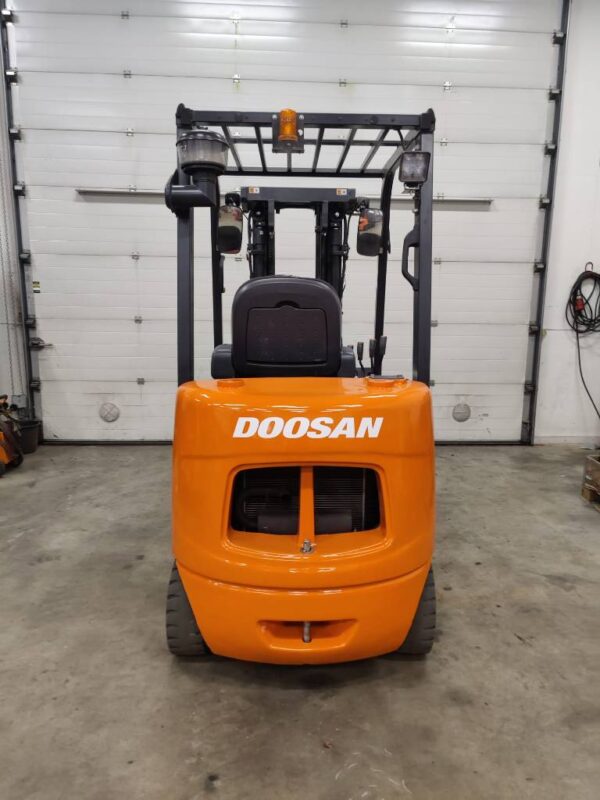 Doosan D20SC-5 Dieseltrukki - Image 3