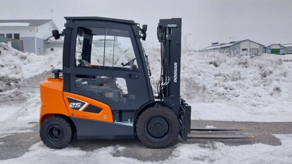 Doosan D25S-9 Dieseltrukki - Image 2