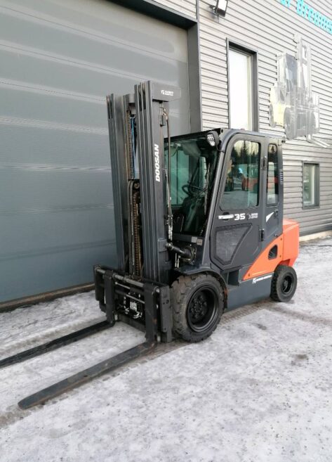 Myydään Doosan D35C-7 Dieseltrukki