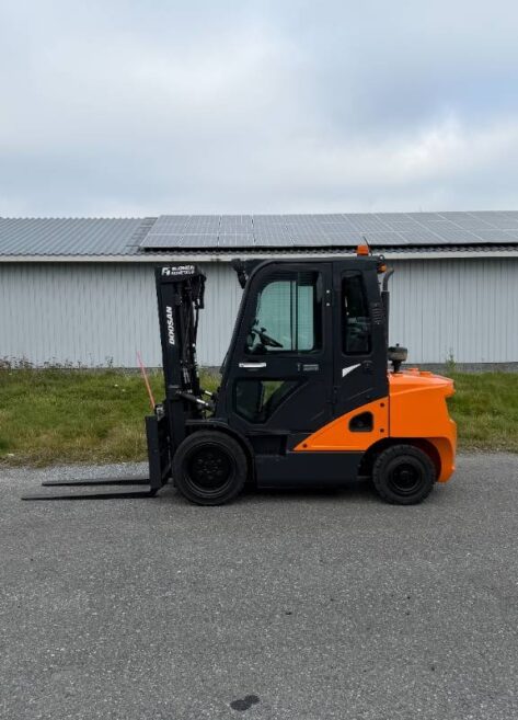 Myydään Doosan D35C-7 Dieseltrukki