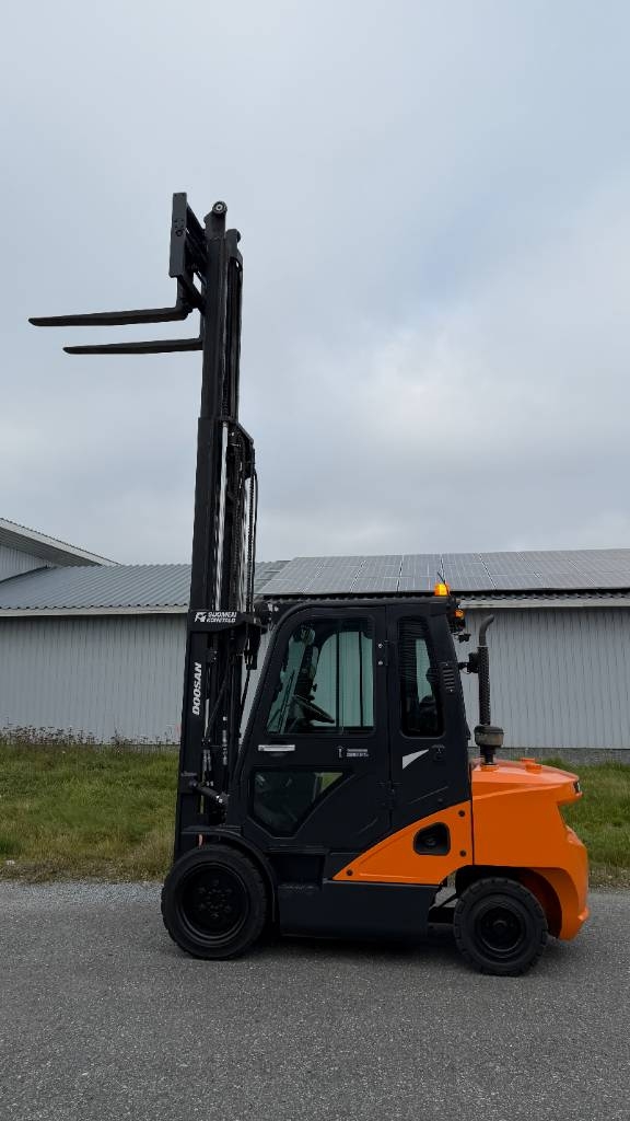 Doosan D35C-7 Dieseltrukki - Image 7