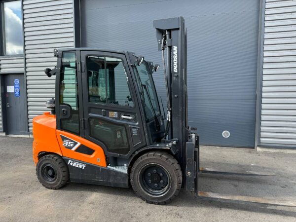 Doosan D35C-9 (Vuokrakone Ylöjärvi) - Image 2