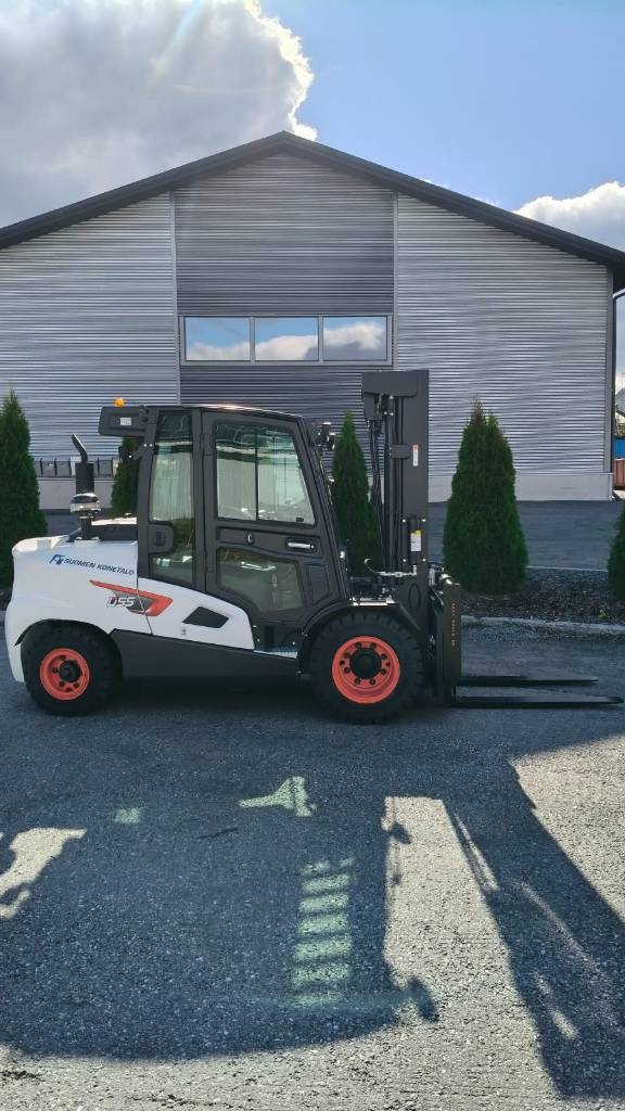 Bobcat D55SC-9 Dieseltrukki - Image 2