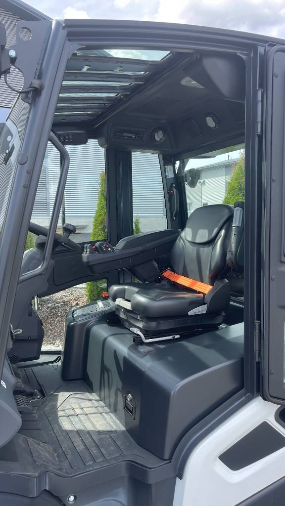 Bobcat D55SC-9 Dieseltrukki - Image 12