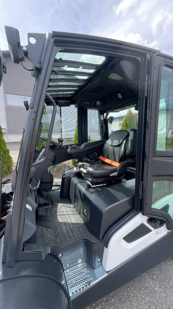 Bobcat D55SC-9 Dieseltrukki - Image 13