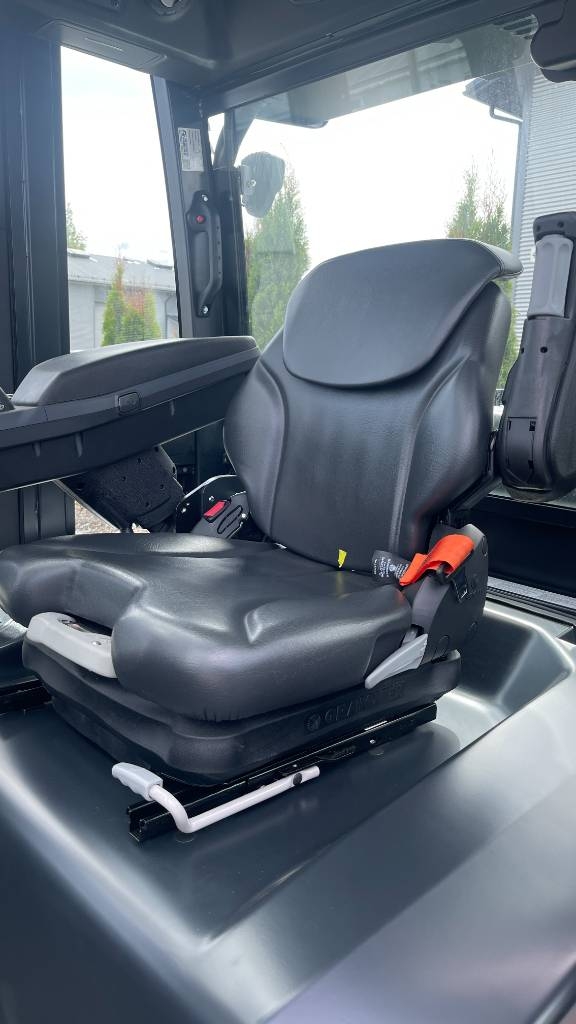 Bobcat D55SC-9 Dieseltrukki - Image 20