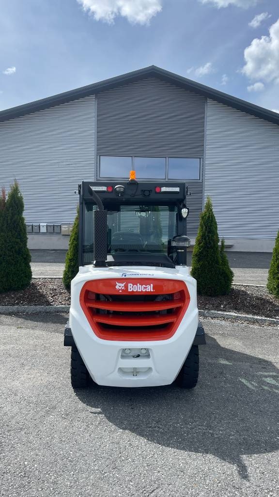Bobcat D55SC-9 Dieseltrukki - Image 3