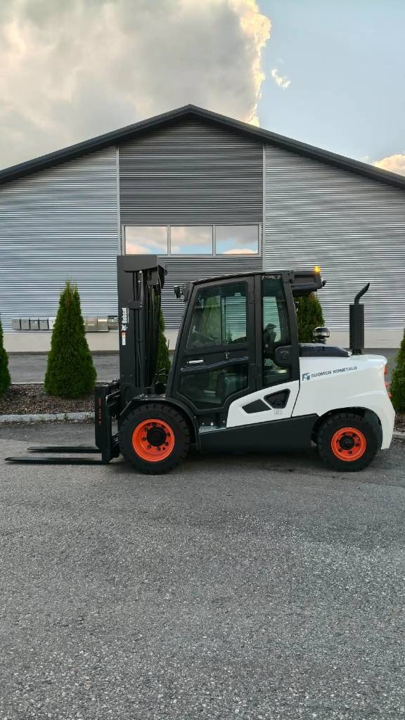 Myydään Bobcat D55SC-9 Dieseltrukki