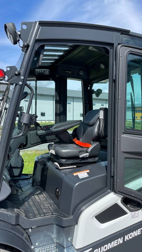 Bobcat D55SC-9 Dieseltrukki (Tulossa!) - Image 8