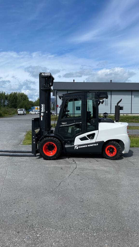 Myydään Bobcat D55SC-9 Dieseltrukki (Tulossa!)