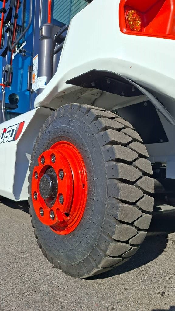 Bobcat D60S-9 Dieseltrukki - Image 7