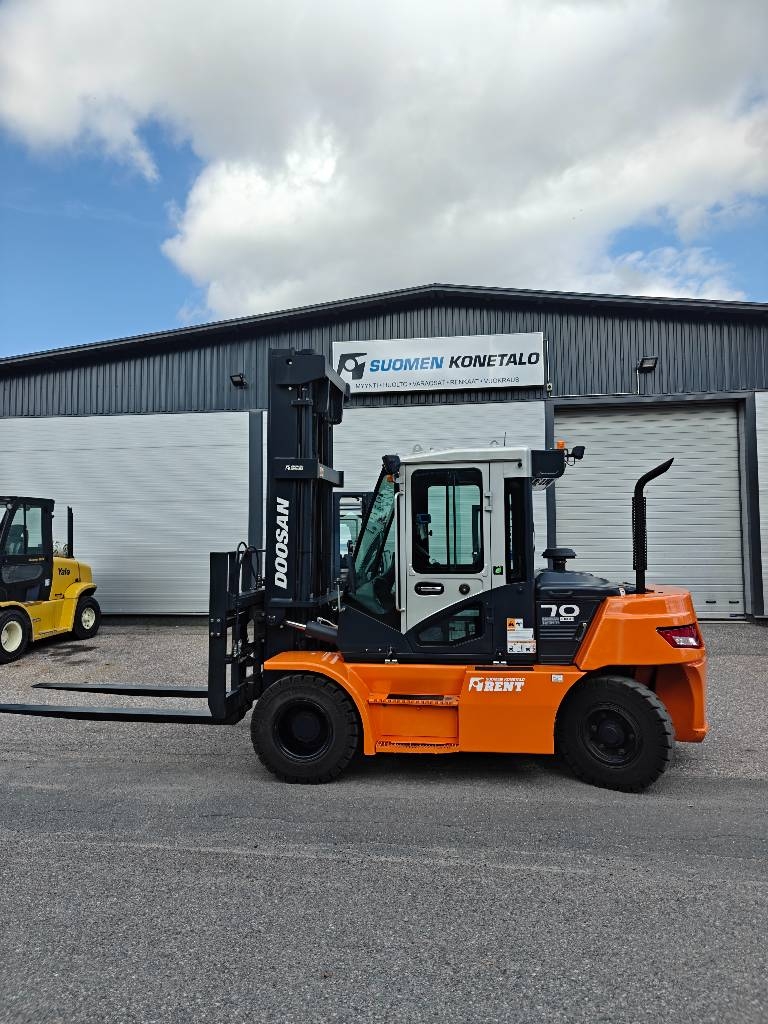 Myydään Doosan D70S-7 dieseltrukki