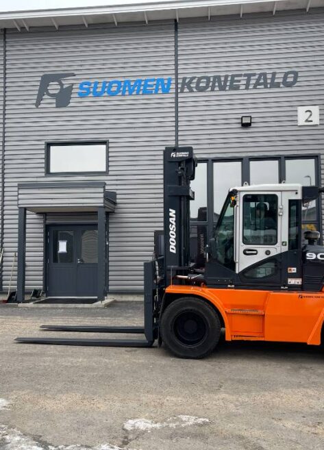 Myydään Doosan D90S-7 Dieseltrukki