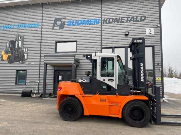 Doosan D90S-7 Dieseltrukki (Koeajossa) - Image 2