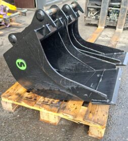 Myydään Steelwrist DB3-S40 Kuokkakauha