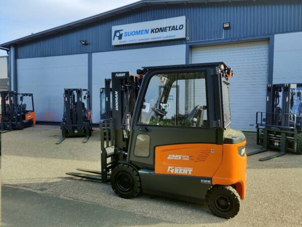 Myydään Doosan B25X-7 Sähkötrukki