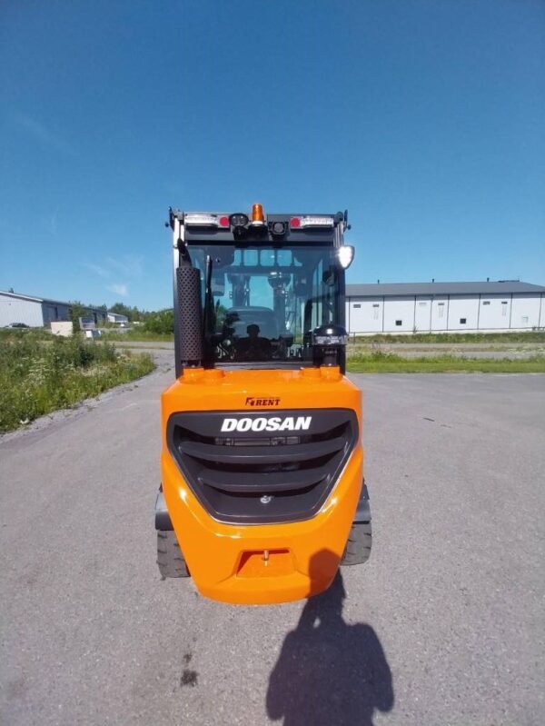 Doosan D30S-9 Vastapainotrukki - Image 3