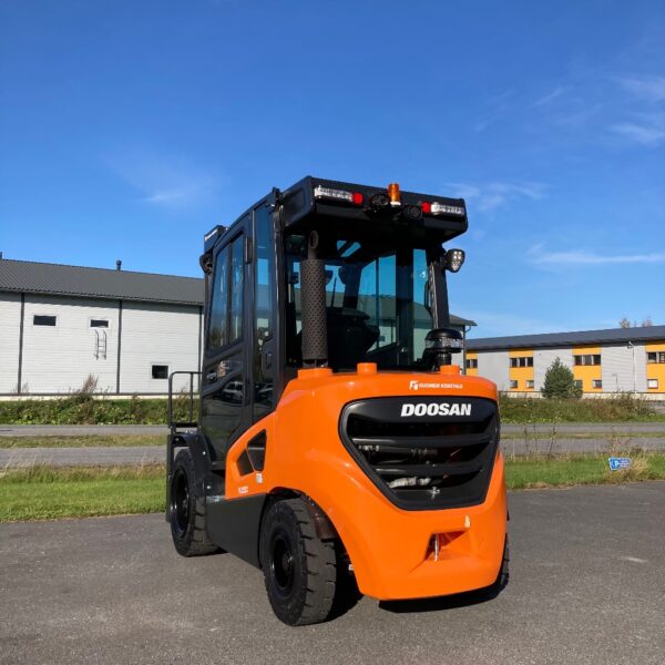 Doosan D35C-9 Diesel - Image 3