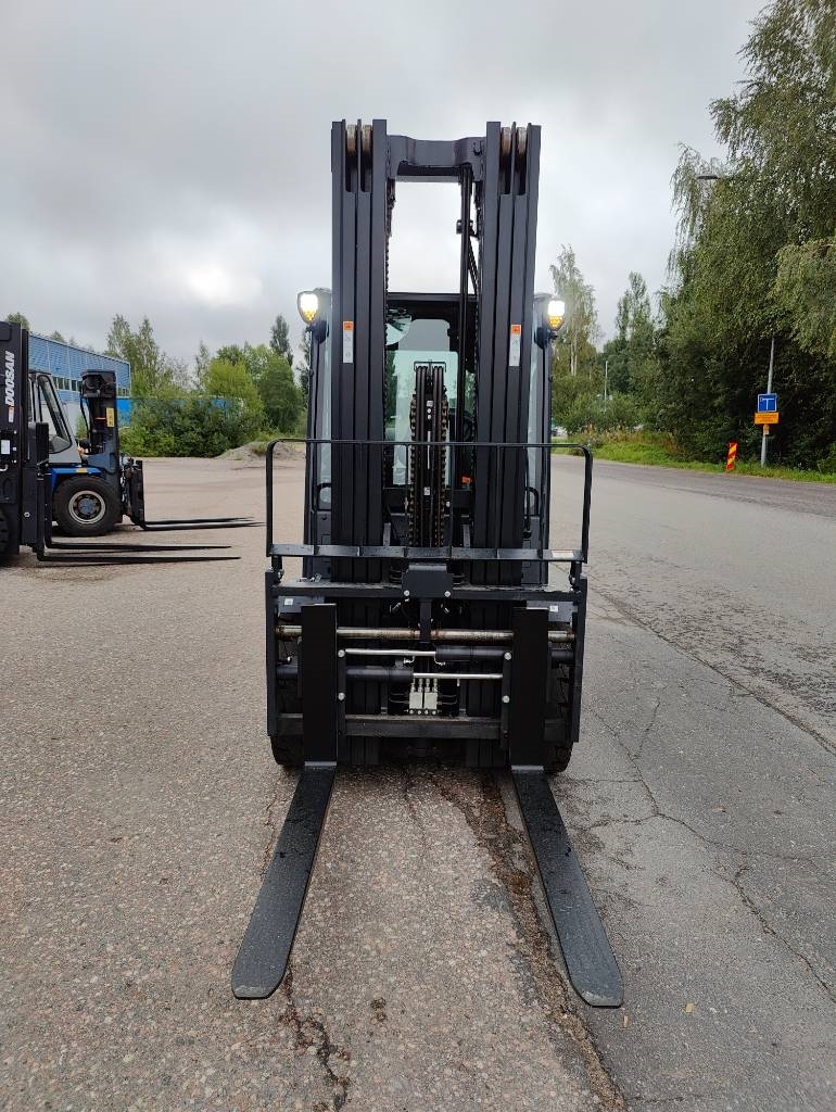 Doosan D35C-9 dieseltrukki - Image 4