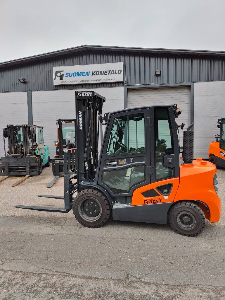 Myydään Doosan D35C-9 dieseltrukki