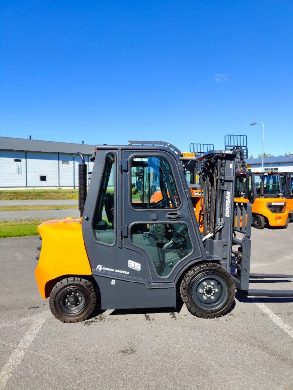 Doosan D35NXP dieseltrukki - Image 2