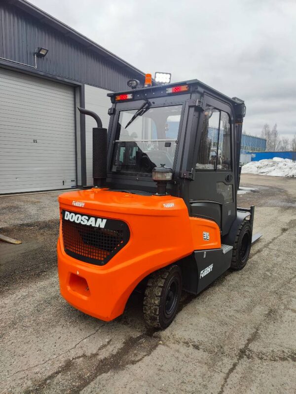 Doosan D35NXS Dieseltrukki - Image 6