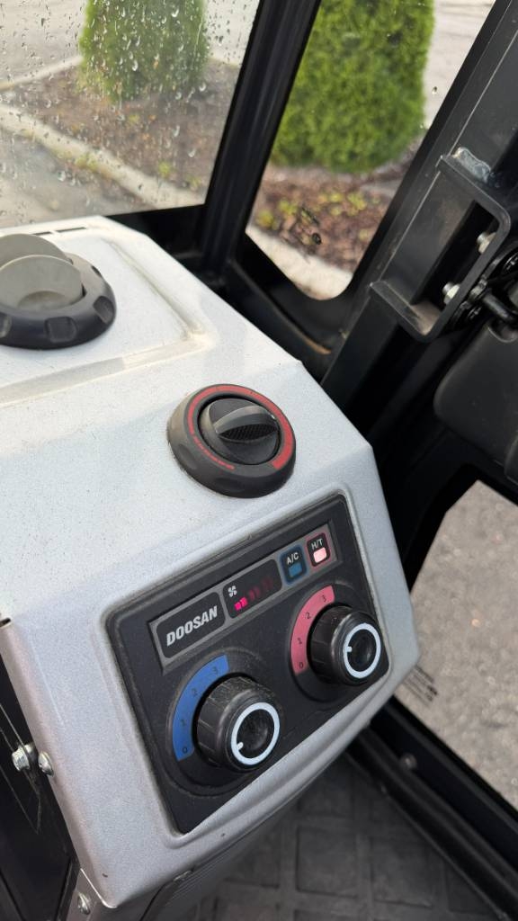 Doosan D50SC-7 Diesel - Image 14