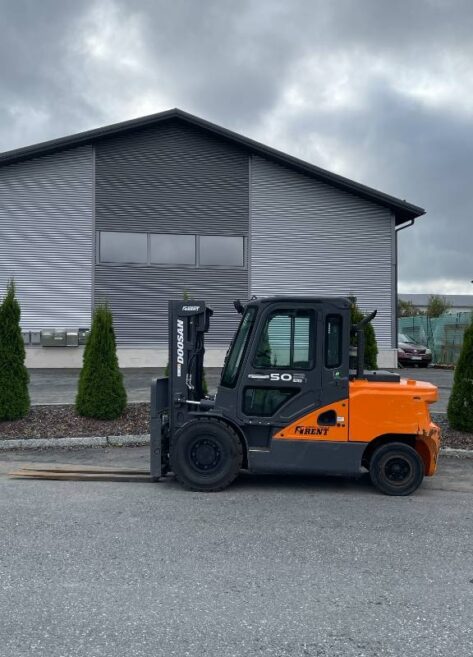 Myydään Doosan D50SC-7 - Dieseltrukki