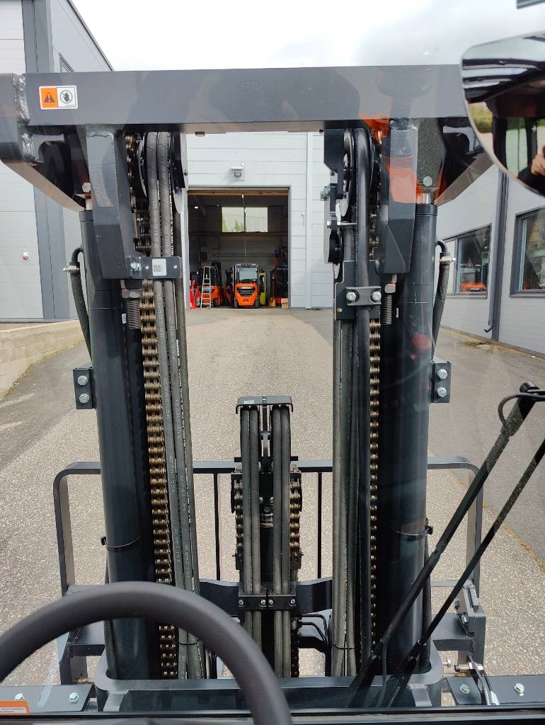 Doosan D50SC-9 Diesel - Image 8