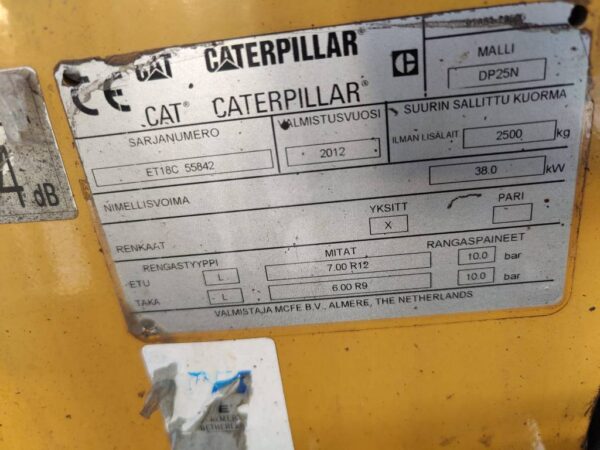 CAT DP25N Dieseltrukki - Image 12