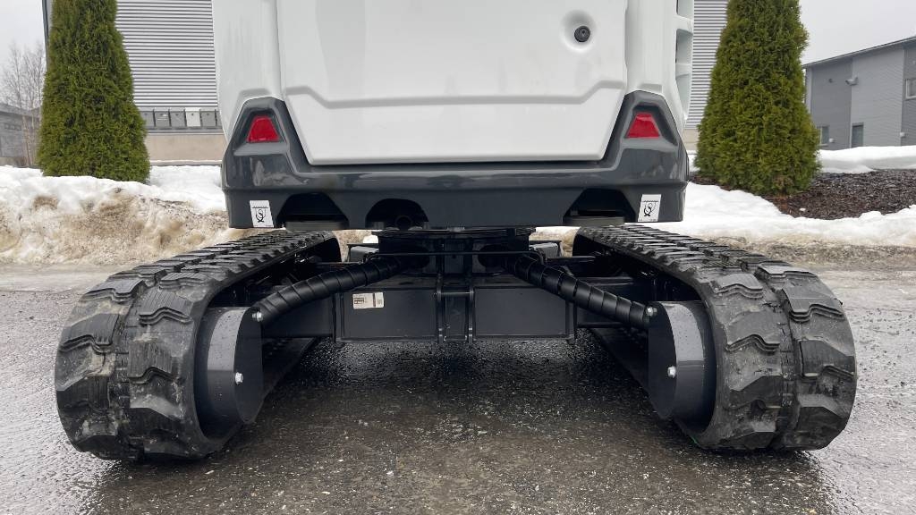 Bobcat E20z Kallistuvalla liittimellä - Image 12