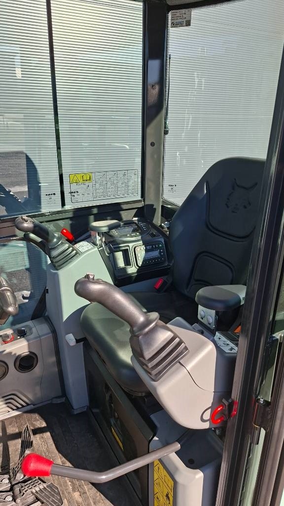 Bobcat E20z minikaivinkone - Image 17