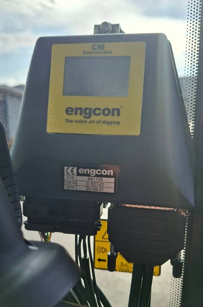 Bobcat E60 kaivinkone Engcon pyörittäjällä - Image 23