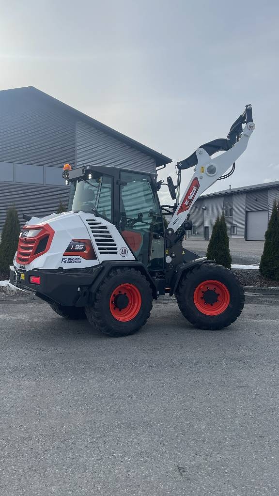 Bobcat L95 Pyöräkuormaaja - Image 8