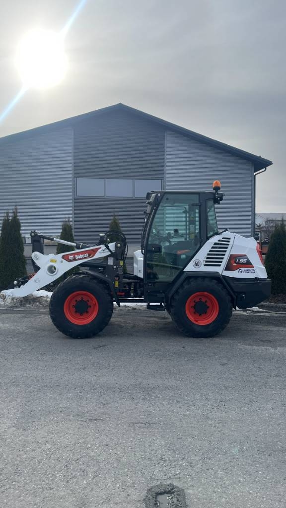 Myydään Bobcat L95 Pyöräkuormaaja