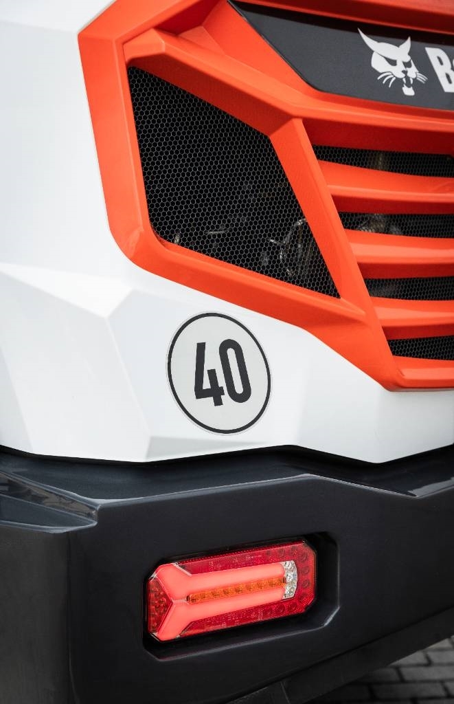 Bobcat L95 Pyöräkuormaaja - Image 29