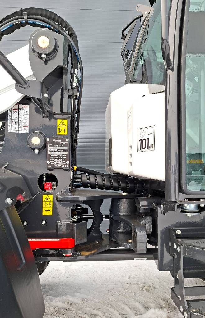 Bobcat L95 Pyöräkuormaaja RENT - Image 12
