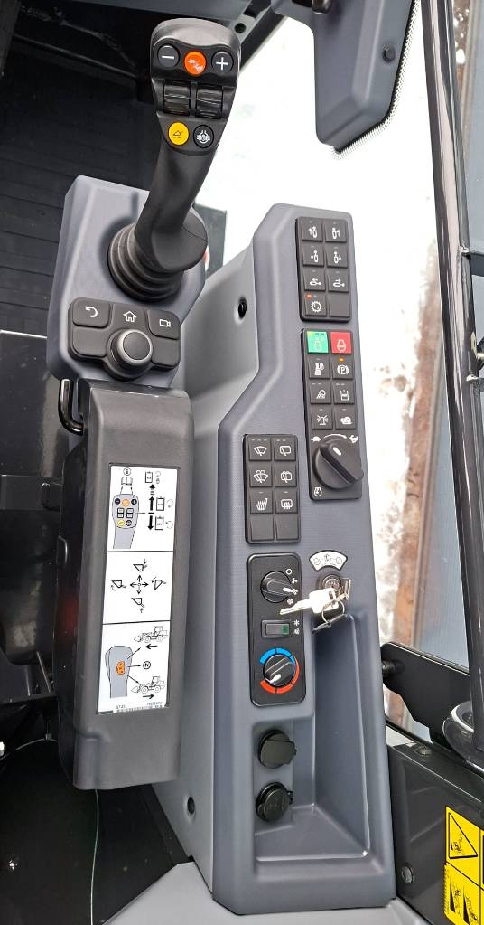 Bobcat L95 Pyöräkuormaaja RENT - Image 21