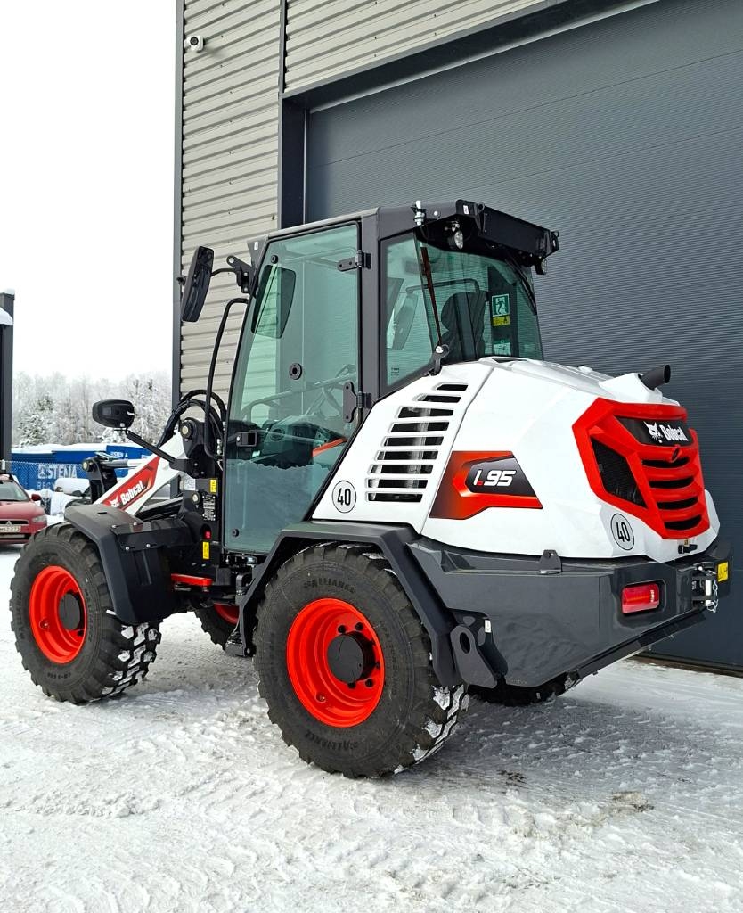 Bobcat L95 Pyöräkuormaaja RENT - Image 8