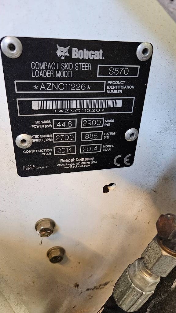 Myydään Bobcat S570 liukuohjattu kuormaaja